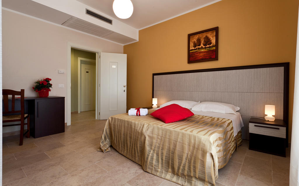 Hotel La Campana คาซาราโน ห้อง รูปภาพ